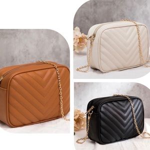 ๐HPโญ๏ธ Mini Chevron Crossbody